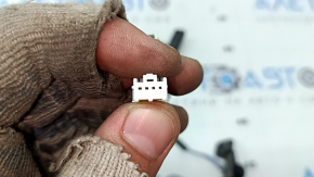 Кнопка открытия двери багажника Subaru Forester 19-24 SK keyless