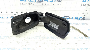 Лючок бензобака в зборі Audi A5 F5 18-25 5D надлом кріплення, потерта