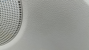 Обшивка двери карточка задняя правая Ford C-max MK2 13-18 бежевая с бежевой вставкой пластик, подлокотник бежевая кожа, под пищалку, с ручкой, царапины, потертости