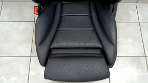 Водительское сидение Mercedes GLC 16-20 с airbag, электрическое, подогрев, память, кожа черная серая строчка, царапины на накладке