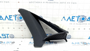 Накладка задньої кватирки права Audi A4 B9 18-25 чорна, потерта