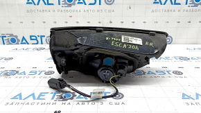Фонарь внутренний крышка багажника правый Ford Escape MK4 20-22