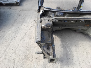 Вид передней правой четверти кузова Ford Fusion mk5, без дефектов.