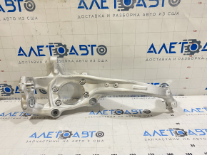 Цапфа передняя правая Audi A4 B8 13-16 рест