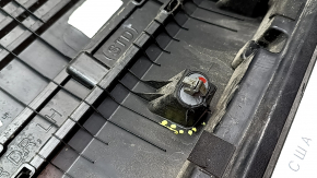 Накладка двери нижняя задняя левая Hyundai Ioniq 5 22-24 черная, сломаны крепление, потерта
