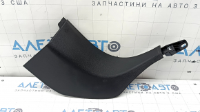 Накладка передньої стійки права нижня BMW X7 G07 19-26 Schwarz, подряпина