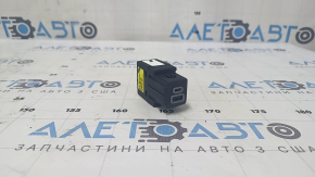 USB Hub центральної консолі Jeep Compass 22-26 передній