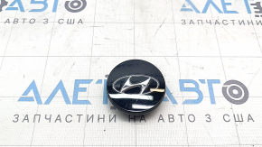 Центральний ковпачок на диск Hyundai Ioniq 5 22-26 під R19 60/48 мм, подряпини