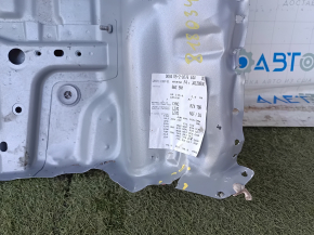 Корыто багажника Audi A4 B9 17-25 отпилена, надрывы