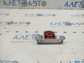 Кронштейн приемной трубы Audi A4 B9 17-25 2.0T