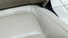 Водительское сидение Honda Accord 18-22 без airbag, стрельнувшее, электро, с памятью, кожа, светло-серое, подогрев и вентиляция, потерто, под чистку, царапины на накладке