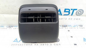 Дефлектор повітроводу центральної консолі Tesla Model Y 20-25 чорний з графітом, подряпини.