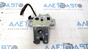 Замок кришки багажника VW Passat b7 12-15 без накладки
