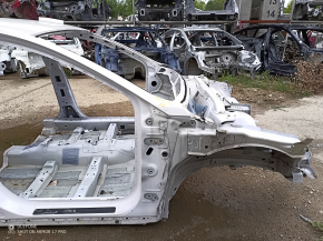 Чверть передня права Lincoln MKZ 17-20 на кузові, білий UG