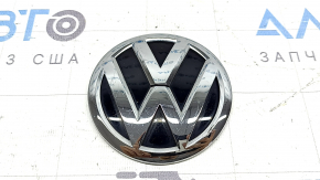 Задня емблема VW Jetta 19-21 зламана напрямна, пісок