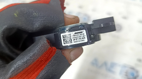 Пищалка передней стойки правая Mitsubishi Outlander 22-26 Bose