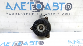 Мотор вентилятора охолодження лівий Toyota Prius V 12-17 поламані болти, що не знімаються