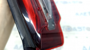 Фонарь внутренний крышка багажника правый Mazda CX-9 16-23 царапины, трещины в уплотнителе