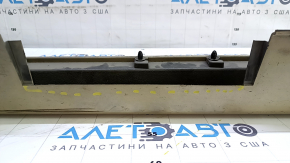 Порог правый Toyota Prius 30 10-15 золото надлом, замят, оторвано нижнее крепление, сломано крепление, затерт