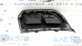 Вид с обратной стороны накладки заднего бампера Audi Q5 21-24, состояние удовлетворительное.