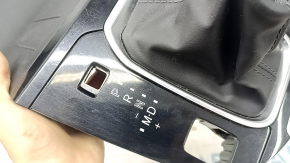 Накладка шифтера Mazda CX-9 16-23 черная, глянец, царапины