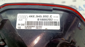 Фонарь внешний крыло правый Audi E-Tron 19-23