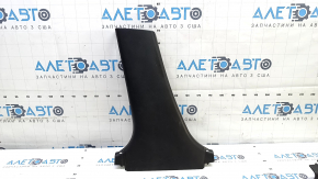 Накладка центральной стойки нижняя левая Infiniti G25 G35 G37 4d 06-15 черная, царапины