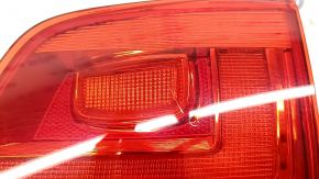 Фонарь внутренний крышка багажника правый VW Tiguan 12-18 рест, царапина