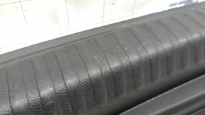 Накладка проема багажника VW Tiguan 09-18 черная, потерта