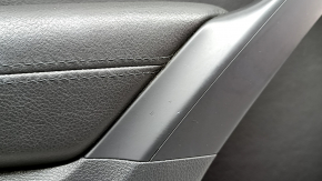 Обшивка дверей картка передня ліва VW Tiguan 09-17 чорна, вставка чорна шкіра, підлокітник чорний шкіра, Fender, потерта