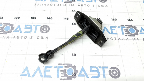 Ограничитель двери задней левой Nissan Rogue 21-26