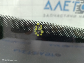 Лобовое стекло Porsche Macan 15-18 под датчик дождя, сколы, песок, трещины в креплении