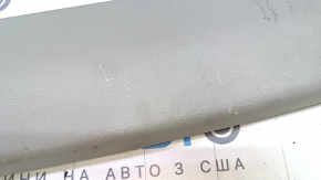 Обшивка двери багажника верхняя Subaru b10 Tribeca серая, царапины, тычка, потертость, под чистку