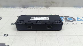 USB Hub центральної консолі Audi E-Tron 19-23 передній