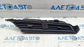 Дефлектор воздуховода передней панели центральный Audi E-Tron 19-23