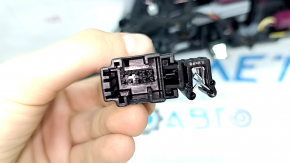 Подключение разъема для накладки передней панели на BMW X5 G05, замеры и детали.