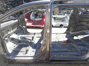 Стойка кузова центральная левая Toyota Sienna 21-26 на кузове, тычка