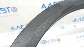 Крышка арки заднего колеса BMW X5 G05 2019-2026 с признаками использования.