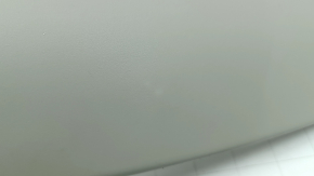 Обшивка двери багажника верхняя Nissan Murano z52 15-24 серая, царапины, побелел пластик
