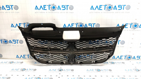 Решетка радиатора grill Dodge Journey 11-20 хром без эмблемы, трещина