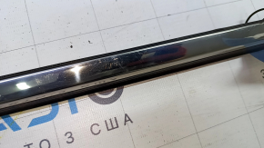 Молдинг дверь-стекло центральный задний левый Nissan Sentra 13-19 хром, отломано крепление, царапины