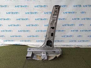 Стойка кузова центральная правая Ford Escape MK4 20-26 отпилена