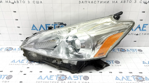 Фара передня ліва Toyota Prius V 12-14, дорест, галоген, під полірування