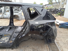 Чверть крило задня ліва Nissan Rogue 21-26 на кузові, чорна, тички, прим'ята