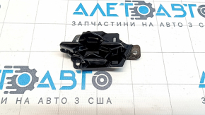 Заглушка в решітці радіатора права Mazda CX-30 20-23 без парктроніка