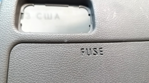 Накладка колени водителя Hyundai Sonata 11-15 серая, царапины