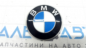 Емблема логотип BMW дверцята багажника BMW X3 G01 18-24 подряпини, поліз лак