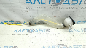 Горловина бачка омывателя Toyota Prius V 14-14 с крышкой