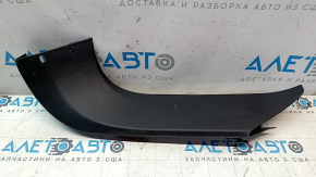 Обшивка дверей багажника права Ford Edge 15-24 чорна, побілів пластик, потертості