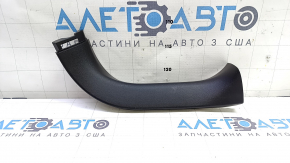 Обшивка двери багажника правая Lexus CT200h 11-17 черная, царапина
